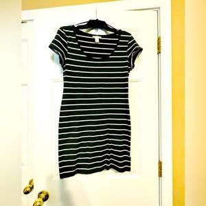 DRESS, Mini, Grey/White, T-Shirt Style, Size SMALL